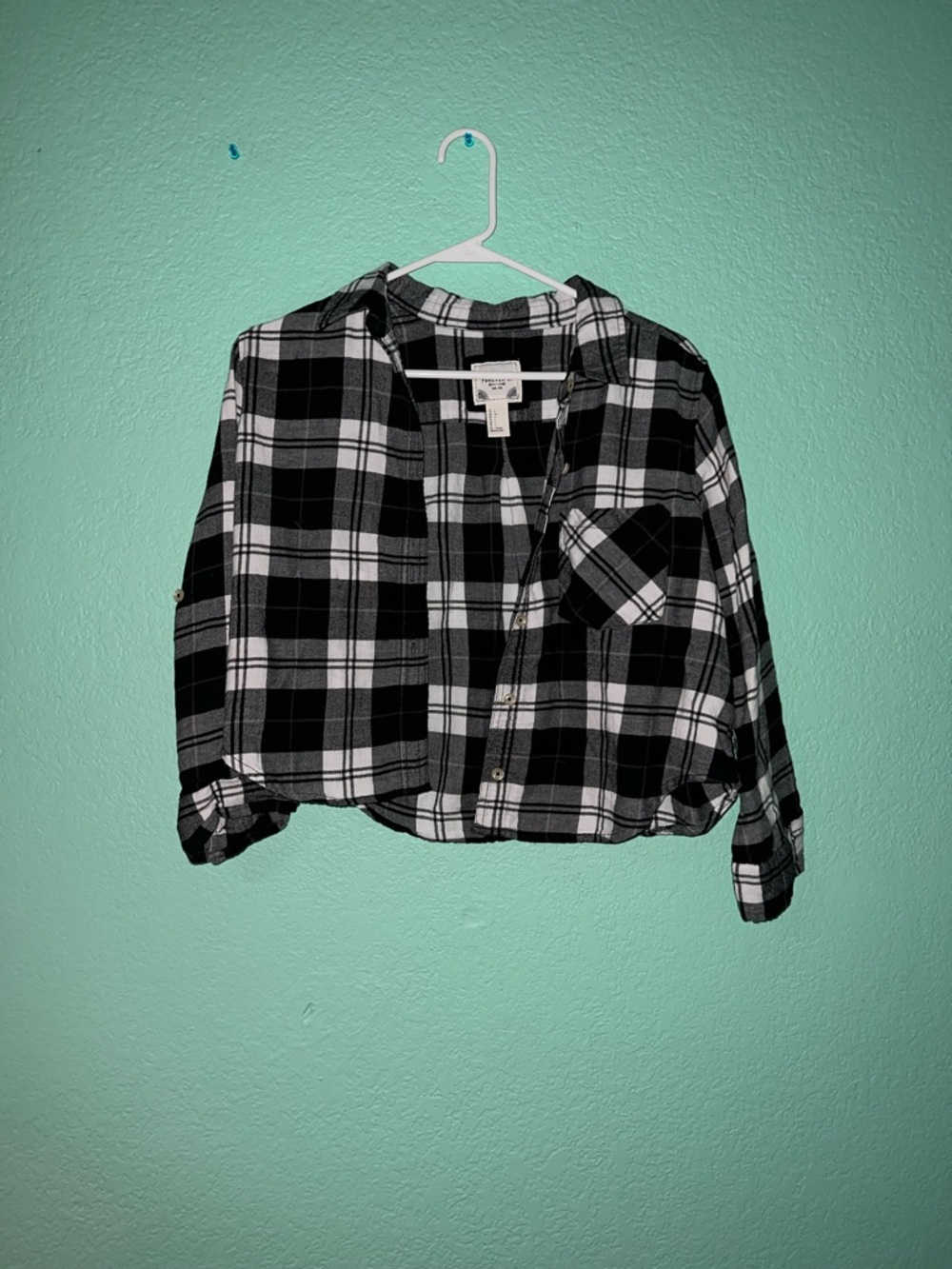 Forever 21 Black and White Plaid Cropped Flannel